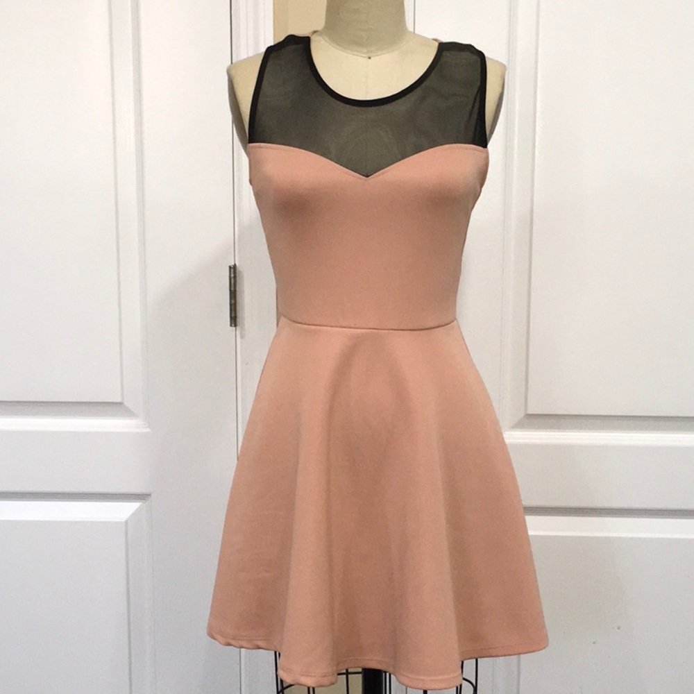Adorable Sweetheart Neckline Pink Dress